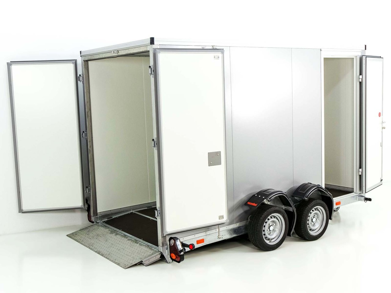 Vezeko Koffer-Absenkanhänger 157 x 344 cm Höhe 190 cm 2,7t, silber, Tür rechts