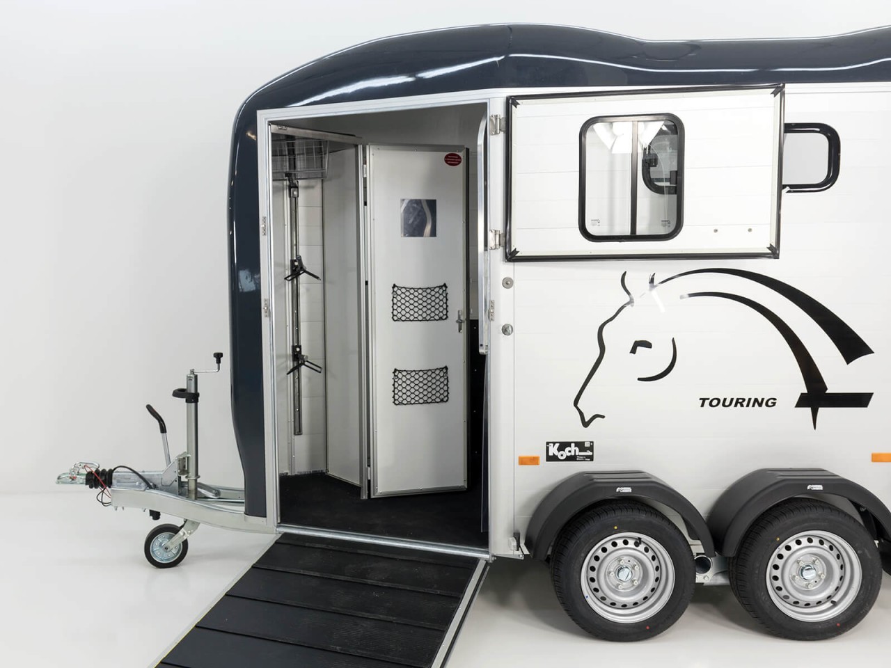 Cheval Liberte Pferdeanhänger Touring Country, Sattelkammer, Frontausstieg