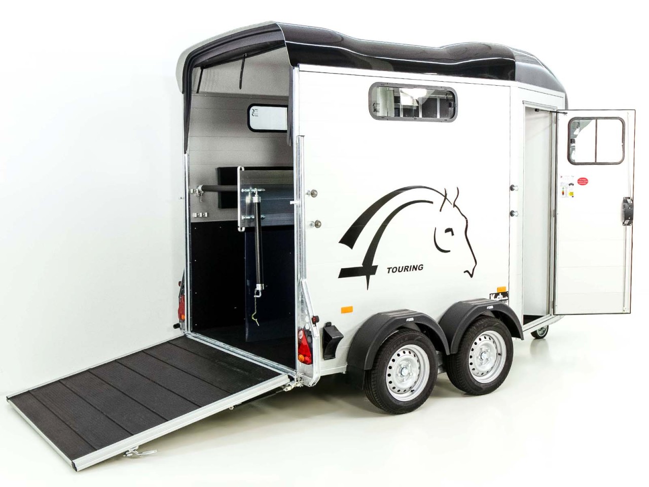 Cheval Liberte Pferdeanhänger Touring Country, Sattelkammer, Frontausstieg, schwarz