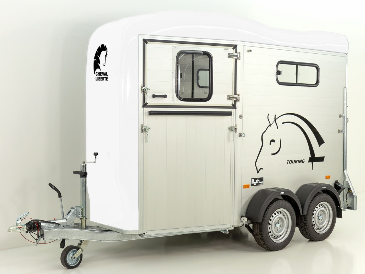 Cheval Liberte Pferdeanhänger Touring One 1,5er, Pullman-Fahrwerk, Frontausstieg, weiß