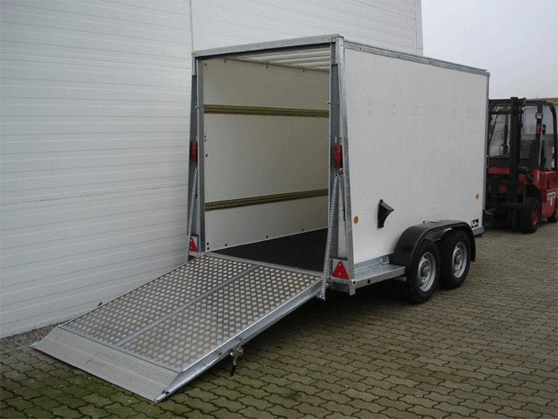 Ifor Williams Kofferanhänger BV Höhe 214 cm 2,7t, Klappenkombi